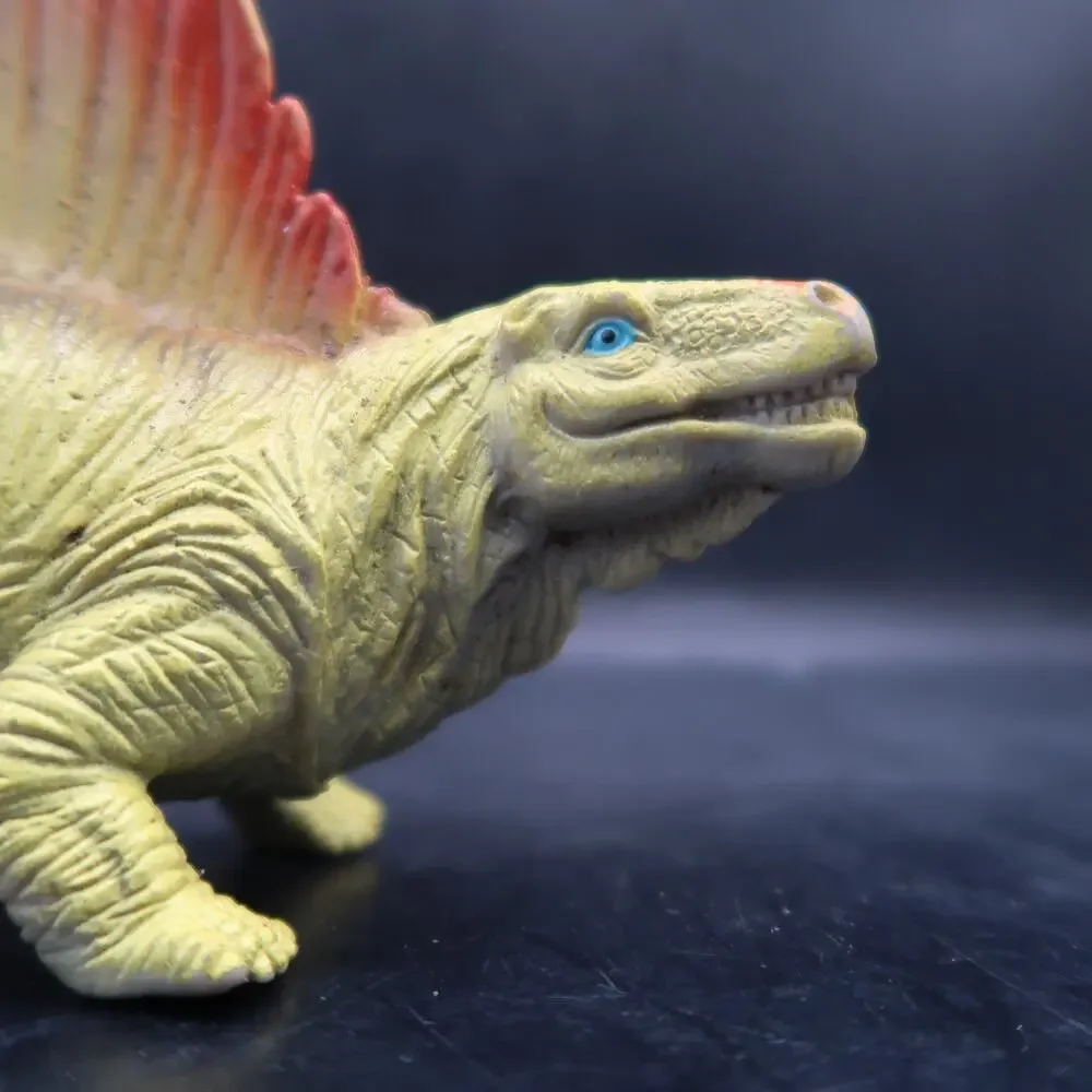 Dimetrodon Dinosaur Toy Figure Plastic 2000 Vintage 8 in Made in China 1072-P10
